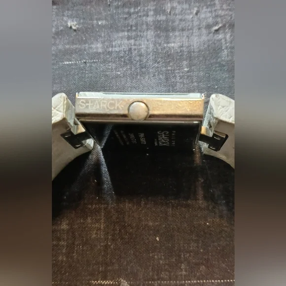 Lady's Phillipe Starck with Fossil Watch Co. White band - Picture 9 of 9